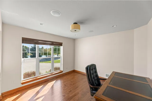 $660,000 | W354N5315 Coastal Avenue, Oconomowoc, WI 53066