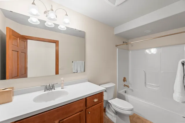 $660,000 | W354N5315 Coastal Avenue, Oconomowoc, WI 53066