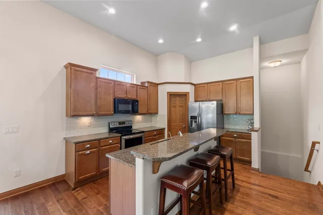 $660,000 | W354N5315 Coastal Avenue, Oconomowoc, WI 53066