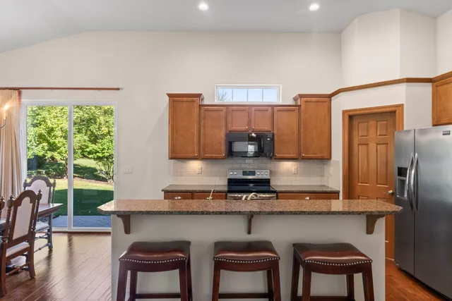 $660,000 | W354N5315 Coastal Avenue, Oconomowoc, WI 53066