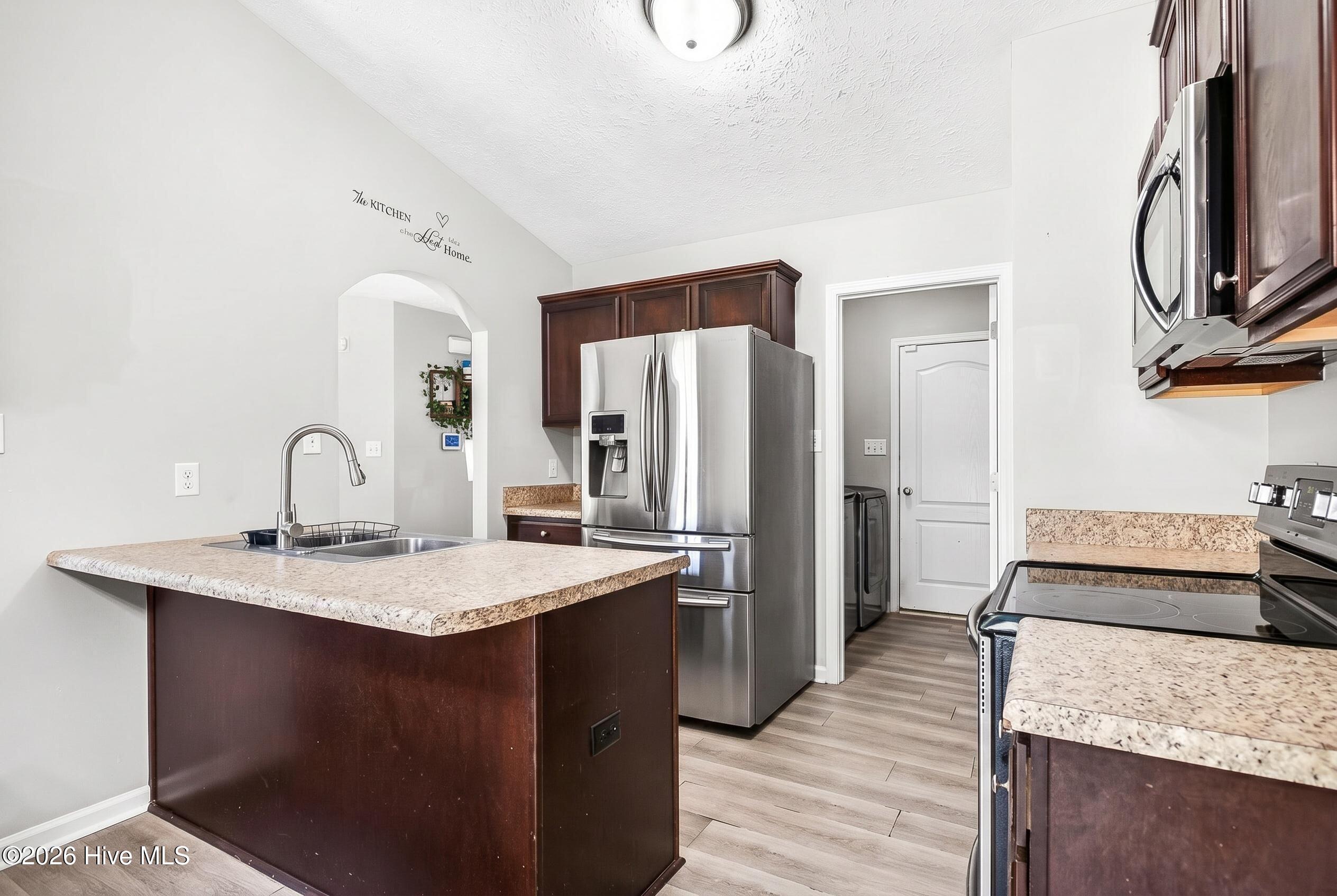 112 Clayton James Road Jacksonville, NC 28540 - Photo 10 of 26 Kitchen