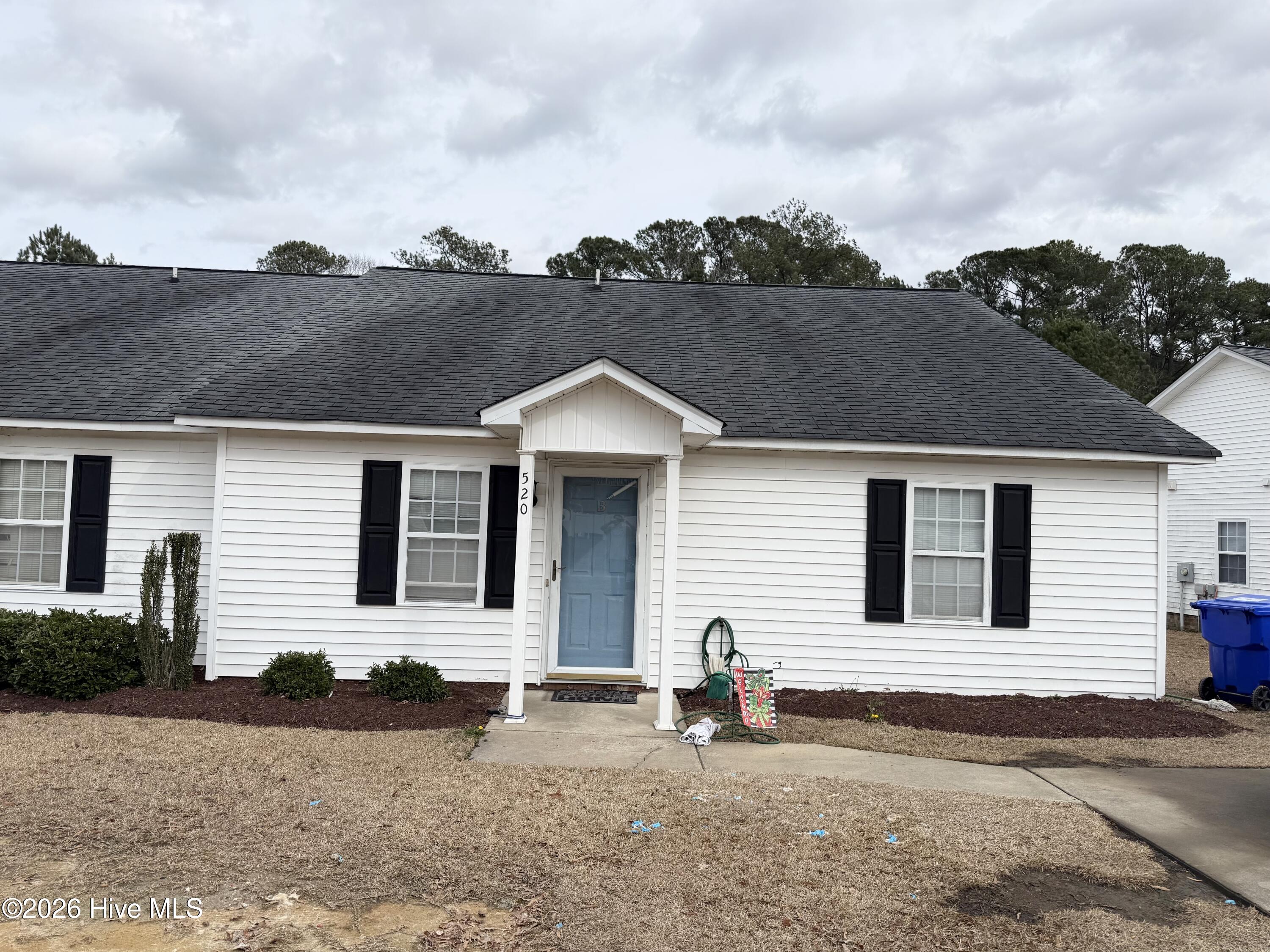 520 Lake Road, Unit A&B Greenville, NC 27834 - Photo 3 of 9 IMG_4670