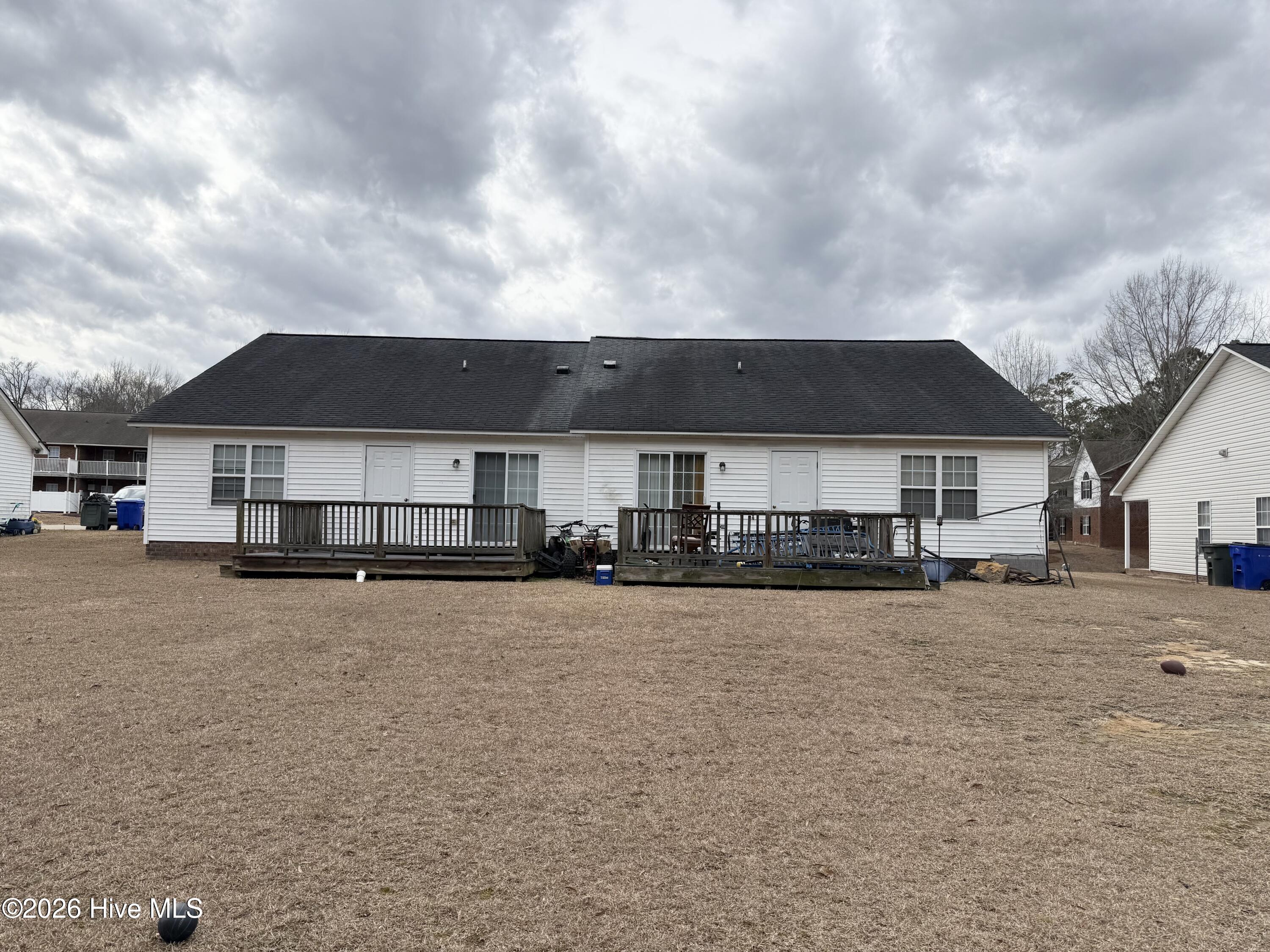 520 Lake Road, Unit A&B Greenville, NC 27834 - Photo 4 of 9 IMG_4671