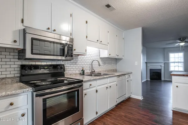 $350,000 | 520 Lake Road, Unit A&B, Greenville, NC 27834