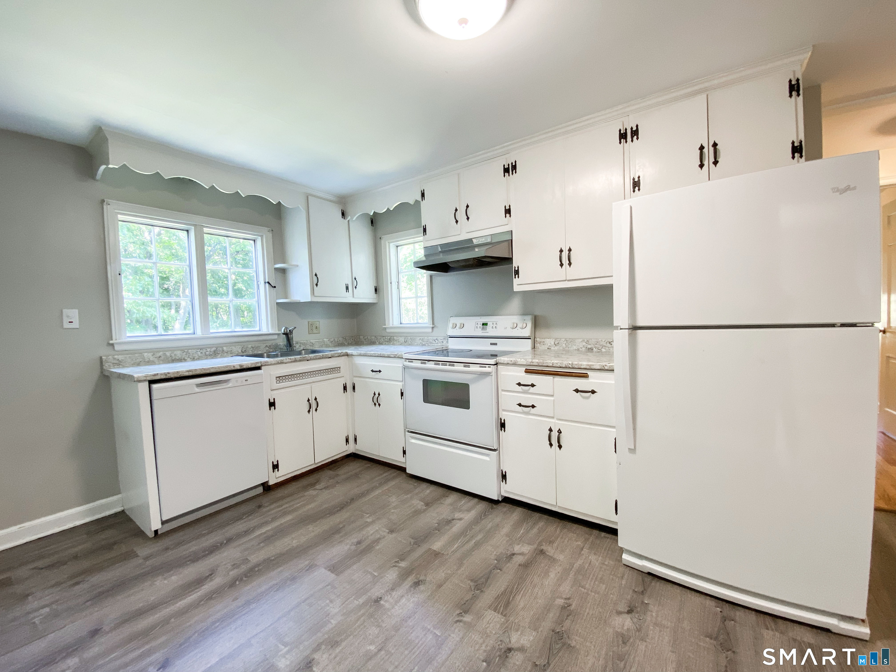 48 Bagley Road Southington, CT 06489 - Photo 11 of 37