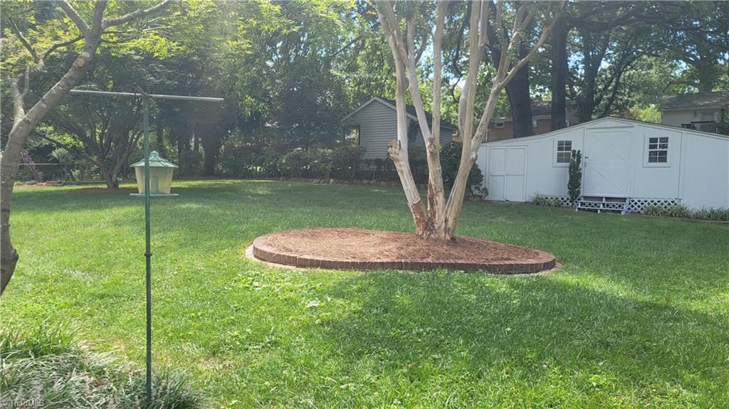 1318 Berwick Road Southwest Winston-Salem, NC 27103 - Photo 18 of 34 Gallery Image 18
