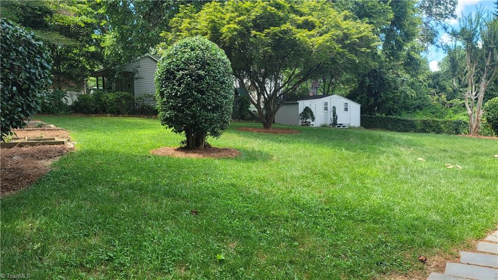 1318 Berwick Road Southwest Winston-Salem, NC 27103 - Photo 21 of 34 Gallery Image 21