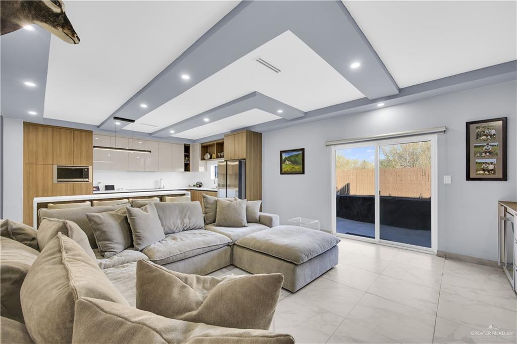 2403 South Dominique Street Pharr, TX 78577 - Photo 8 of 21