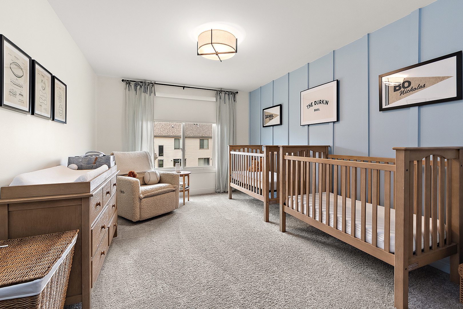 8237 Pecan Place Frankfort, IL 60423 - Photo 23 of 39 a living room with furniture and a baby crib