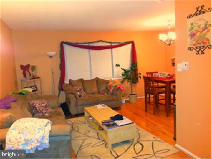 3378 Red Lion Road Philadelphia, PA 19114 - Photo 2 of 5 Gallery Image 2