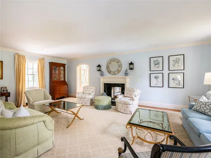 $3,198,000 | 170 Manhasset Woods Road, Manhasset, NY 11030