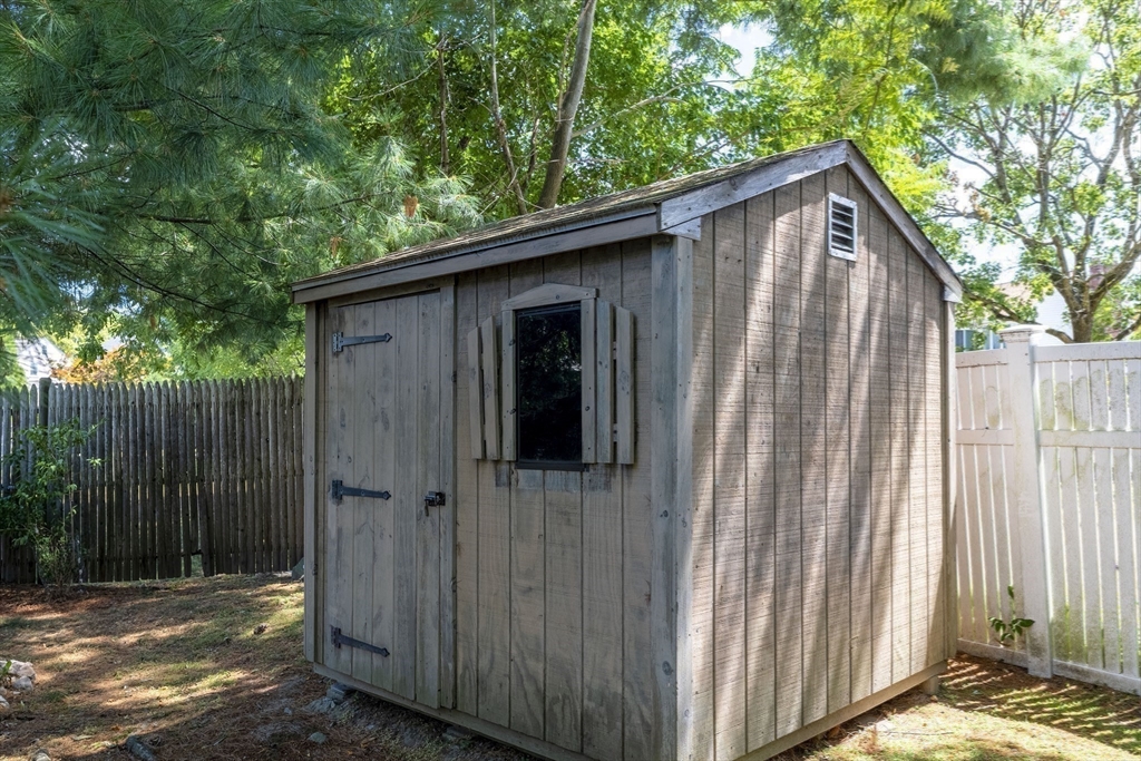 44 Westlund Road Belmont, MA 02478 - Photo 14 of 30