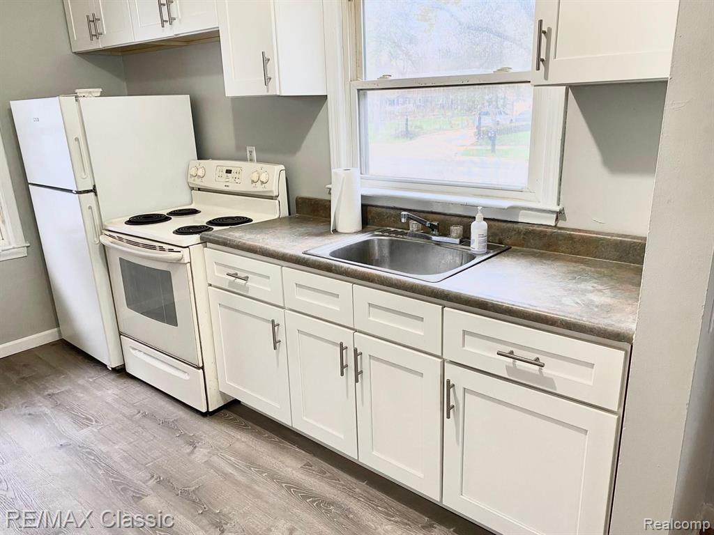 21313 Inkster Road Farmington Hills, MI 48336 - Photo 11 of 19