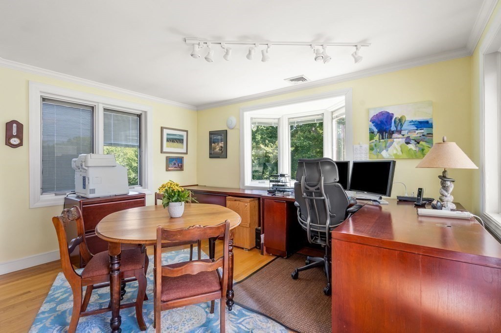 60 Ridgewood Road Milton, MA 02186 - Photo 11 of 30 Gallery Image 11