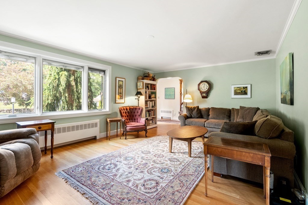 60 Ridgewood Road Milton, MA 02186 - Photo 6 of 30 Gallery Image 6