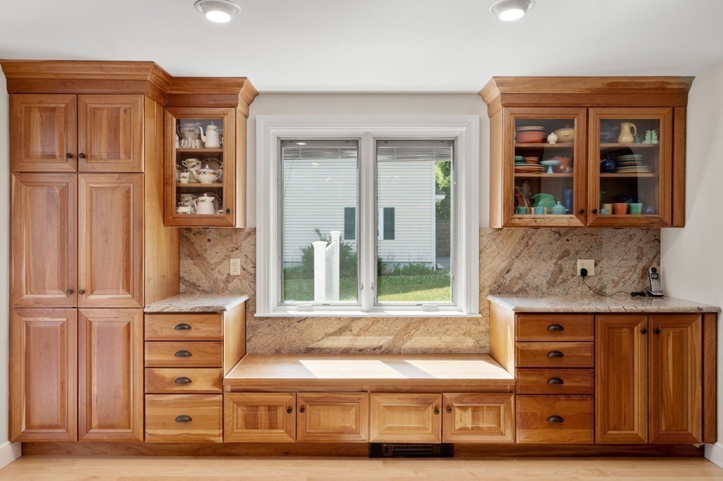 60 Ridgewood Road Milton, MA 02186 - Photo 10 of 30 Gallery Image 10
