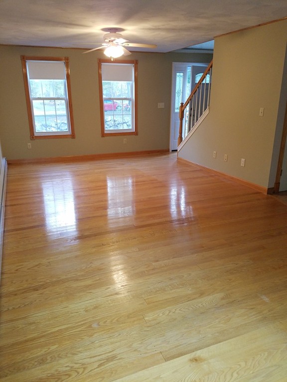 37 Dogwood Road Hubbardston, MA 01452 - Photo 8 of 27 Gallery Image 8