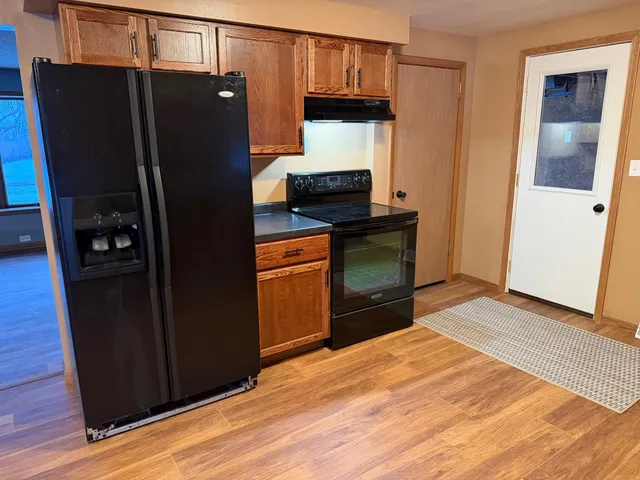 $199,900 | 1006 Rosehill Drive, Albert Lea, MN 56007