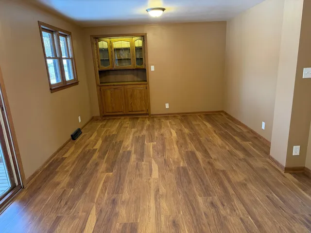 $199,900 | 1006 Rosehill Drive, Albert Lea, MN 56007