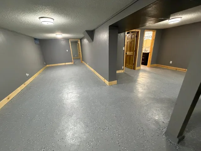 $199,900 | 1006 Rosehill Drive, Albert Lea, MN 56007