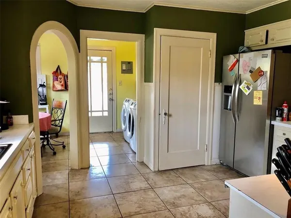 $3,250 | 3301 Rogers Avenue, Unit A, Fort Worth, TX 76109