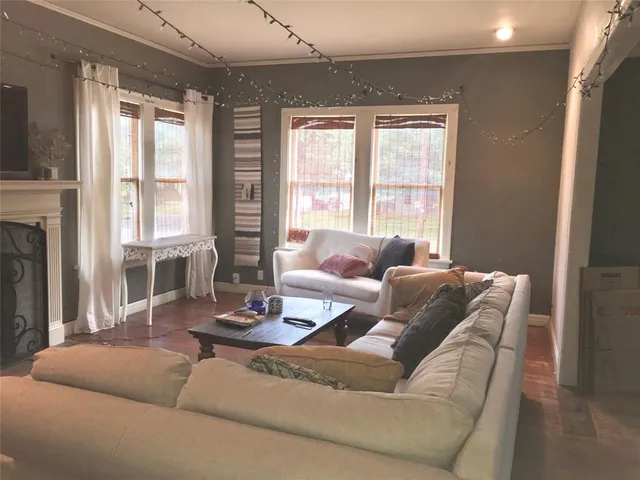 $3,250 | 3301 Rogers Avenue, Unit A, Fort Worth, TX 76109