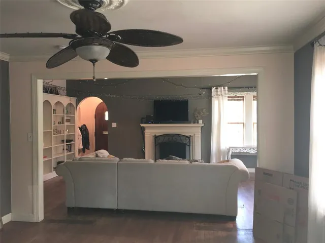 $3,250 | 3301 Rogers Avenue, Unit A, Fort Worth, TX 76109