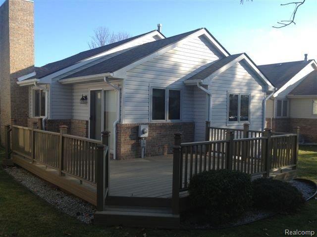 320 Mae Court Romeo, MI 48065 - Photo 3 of 18 320 Mae Ct 046.jpg