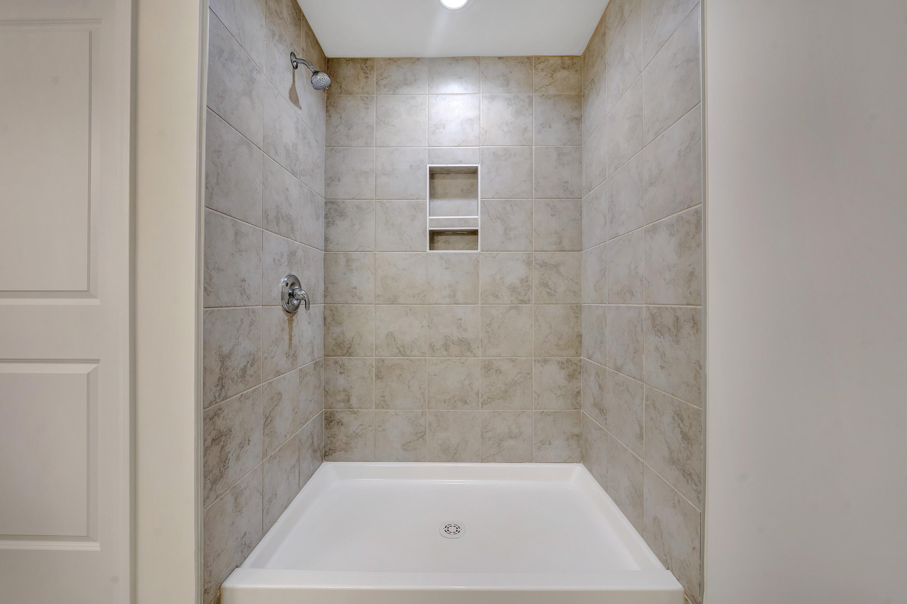 3076 Isabel Lane Salem, VA 24153 - Photo 12 of 16 a bathroom with a shower