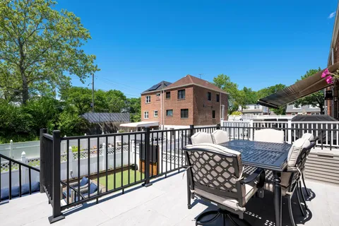 $949,999 | 1363 Kearney Avenue | Country Club