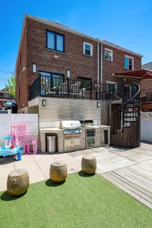 $949,999 | 1363 Kearney Avenue | Country Club