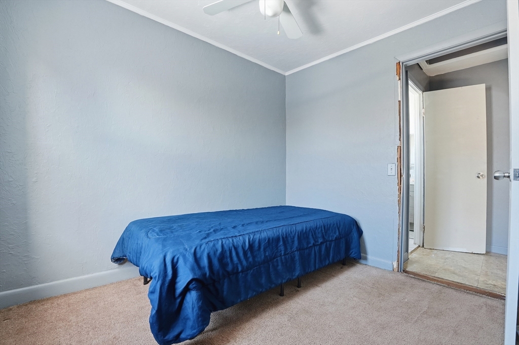 364 Tecumseh Street Fall River, MA 02721 - Photo 23 of 34