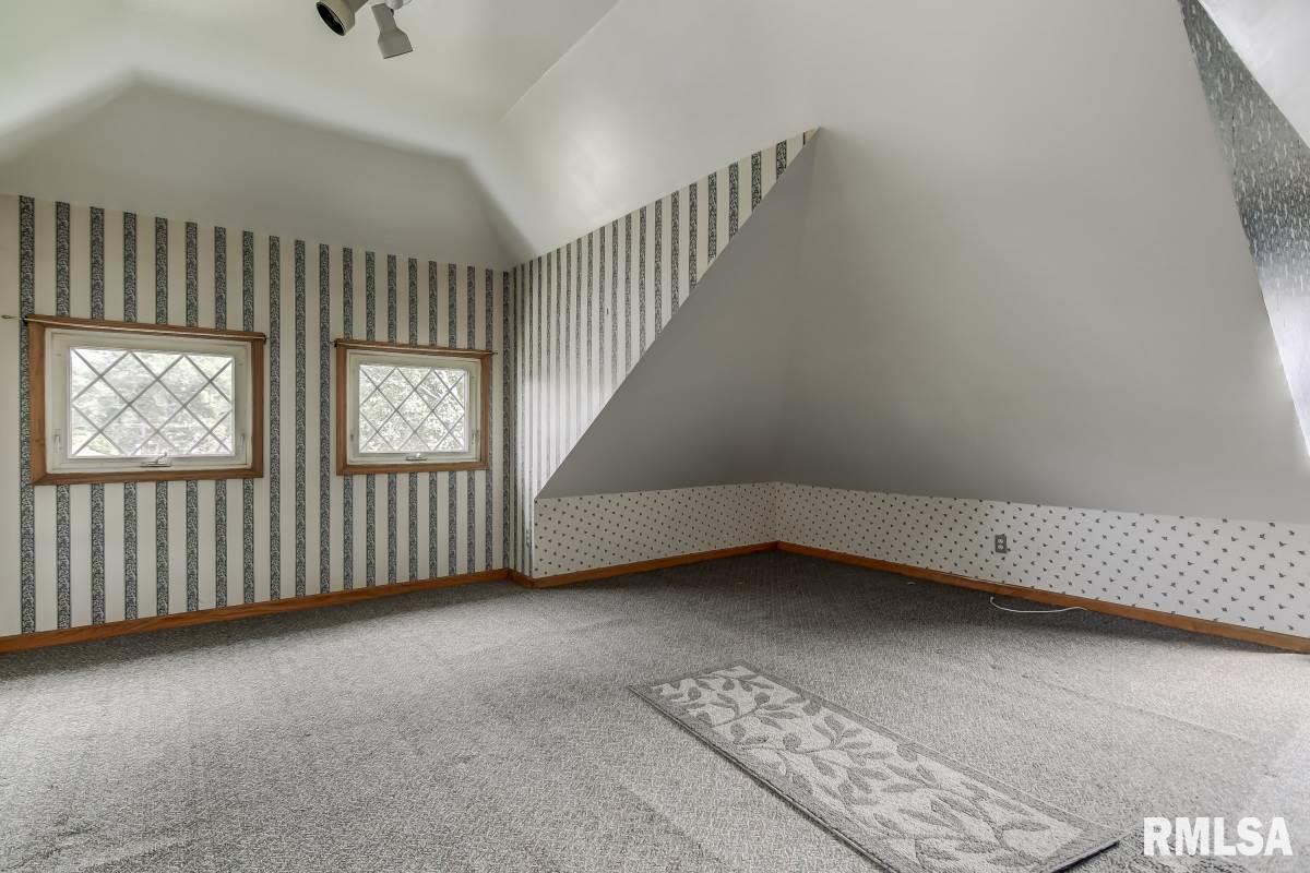 1909 South 6th Street Springfield, IL 62703 - Photo 17 of 36