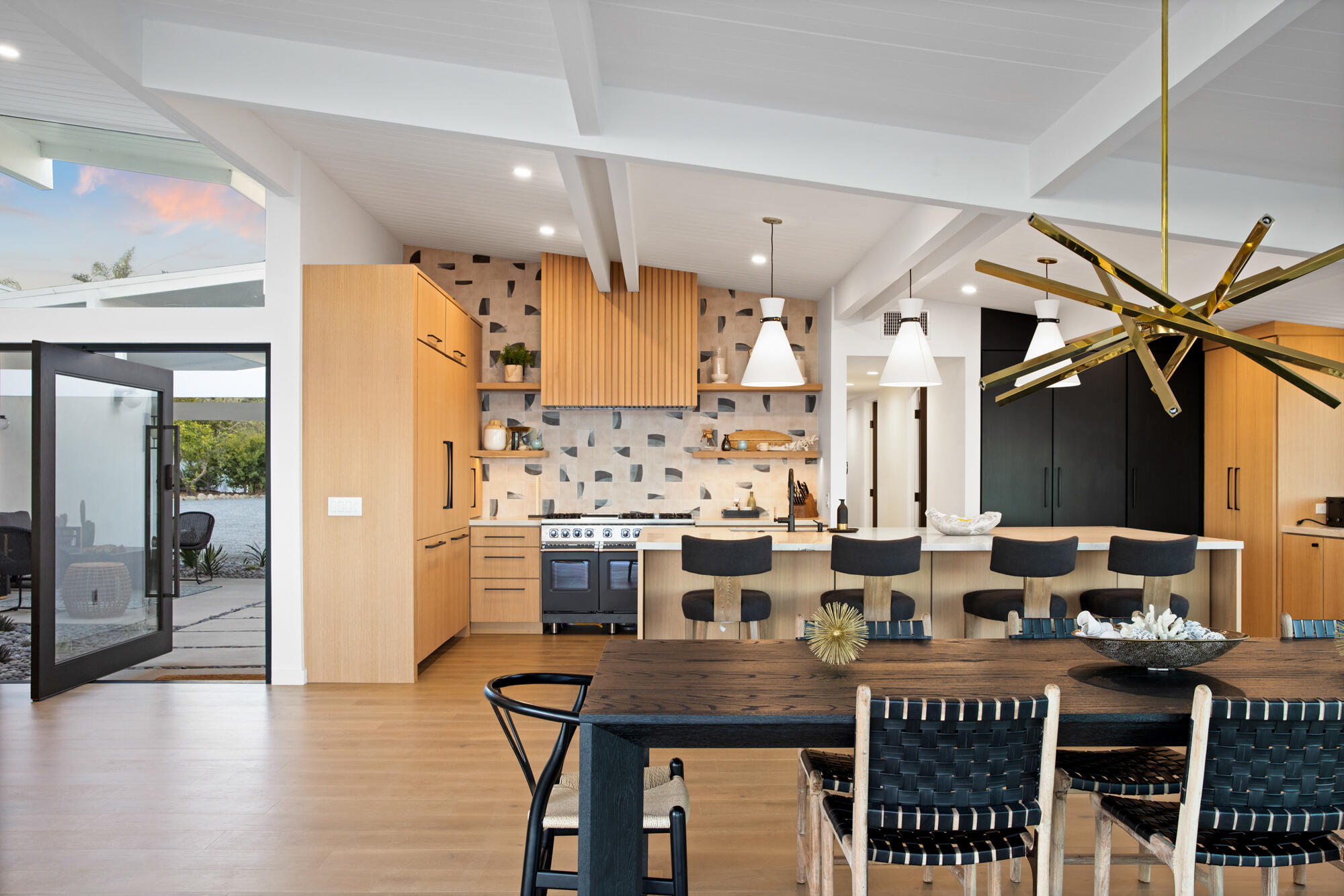 3070 Sea Cliff Santa Barbara, CA 93109 - Photo 16 of 35 Dining Room/ Front Entry