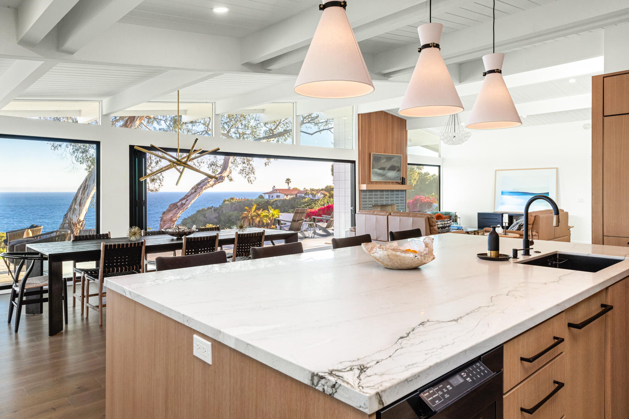 3070 Sea Cliff Santa Barbara, CA 93109 - Photo 17 of 35 Kitchen 5