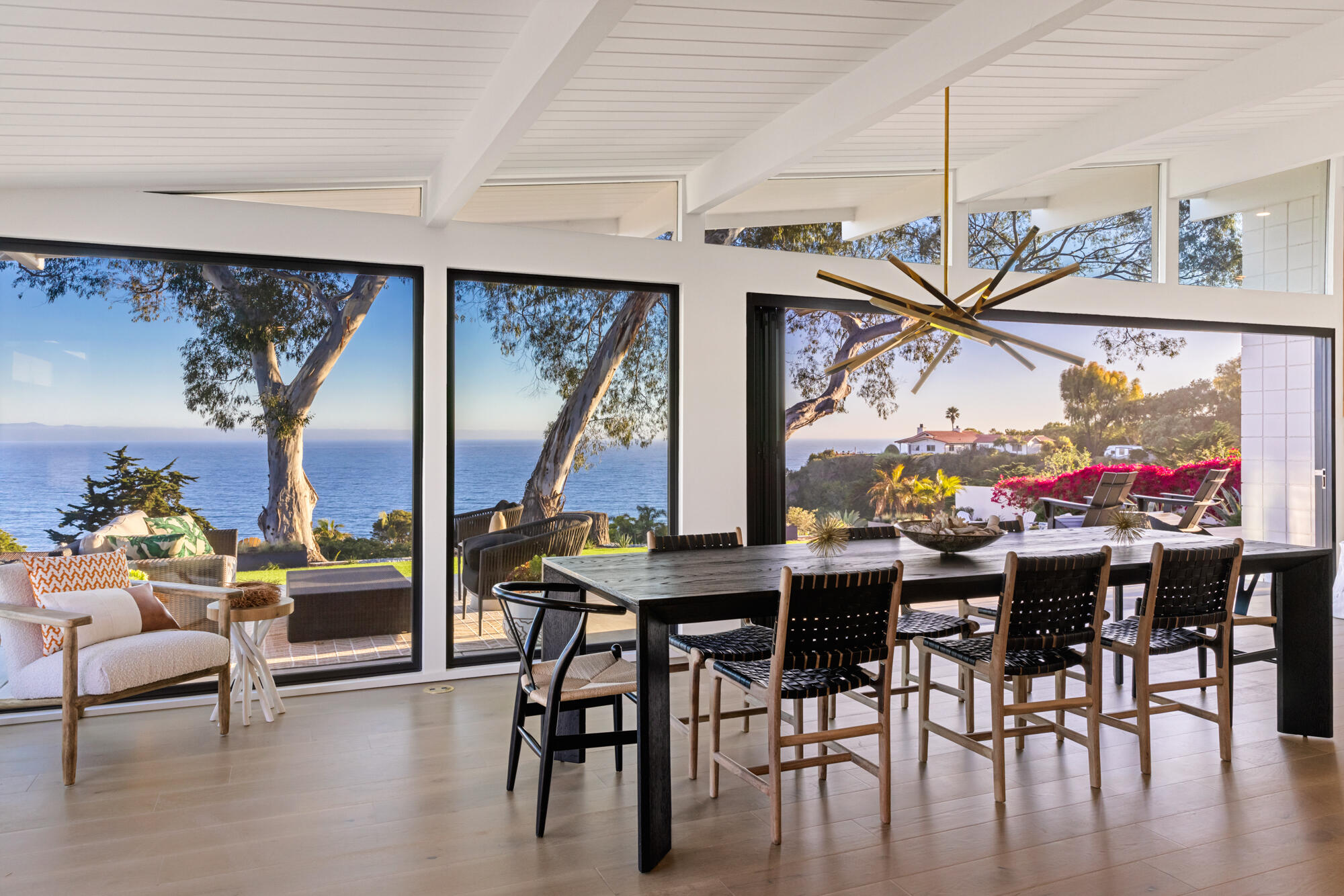 3070 Sea Cliff Santa Barbara, CA 93109 - Photo 19 of 35 Dining Room