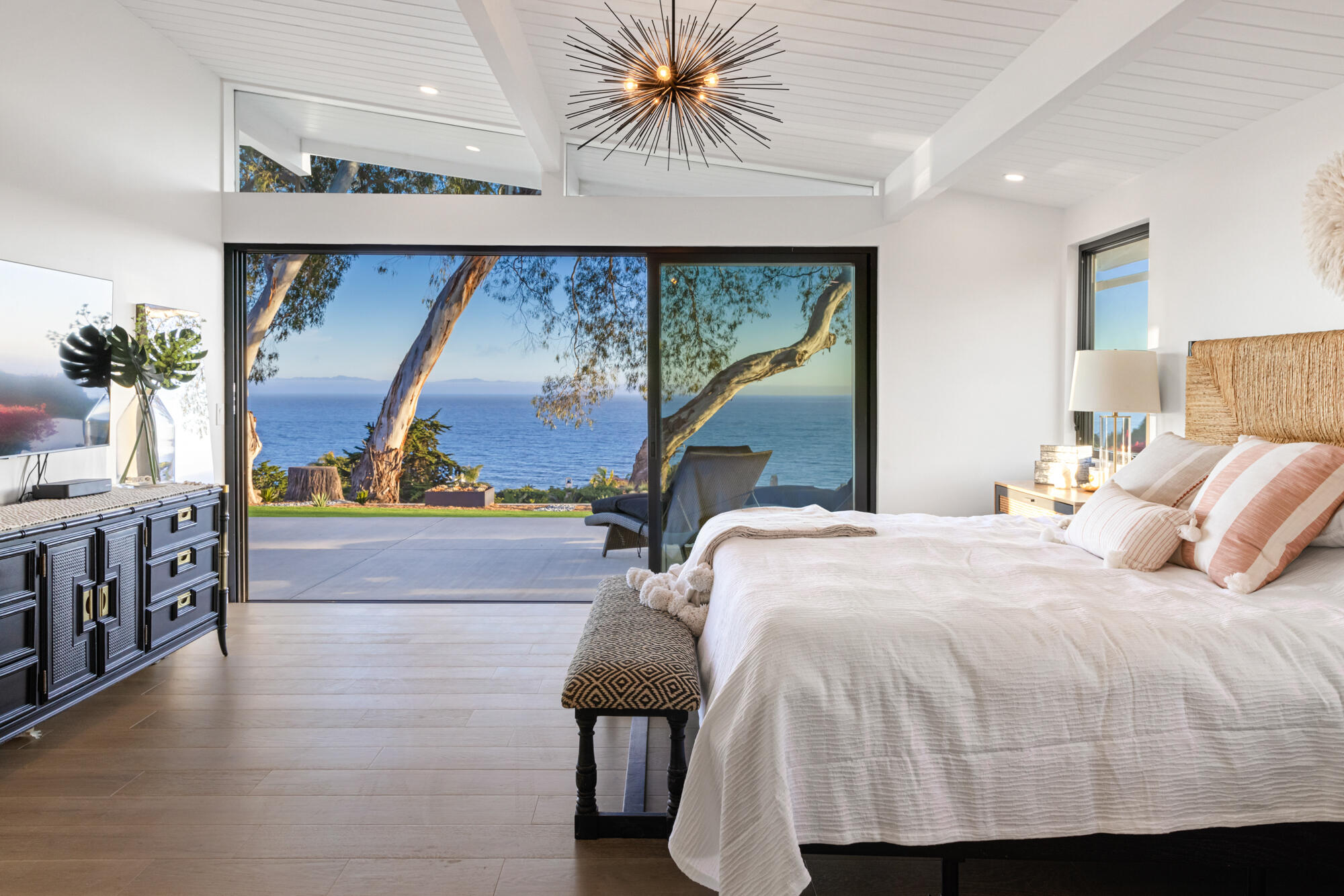 3070 Sea Cliff Santa Barbara, CA 93109 - Photo 21 of 35 Primary Bedroom 2