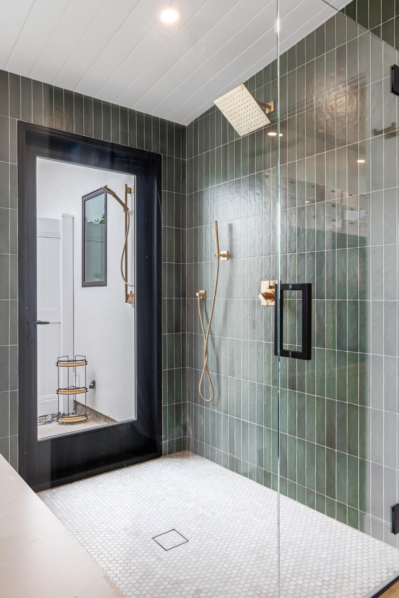 3070 Sea Cliff Santa Barbara, CA 93109 - Photo 27 of 35 Primary Bathroom 5