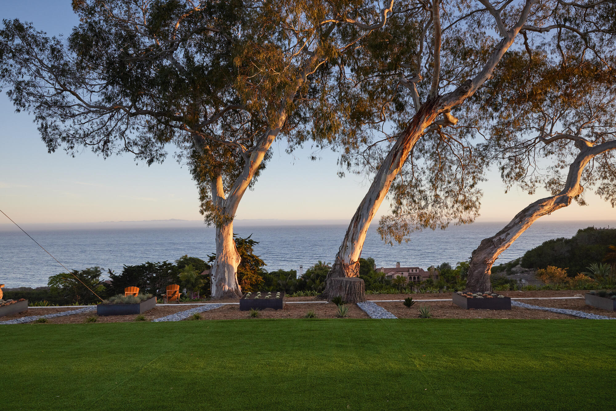 3070 Sea Cliff Santa Barbara, CA 93109 - Photo 4 of 35 Backyard 4