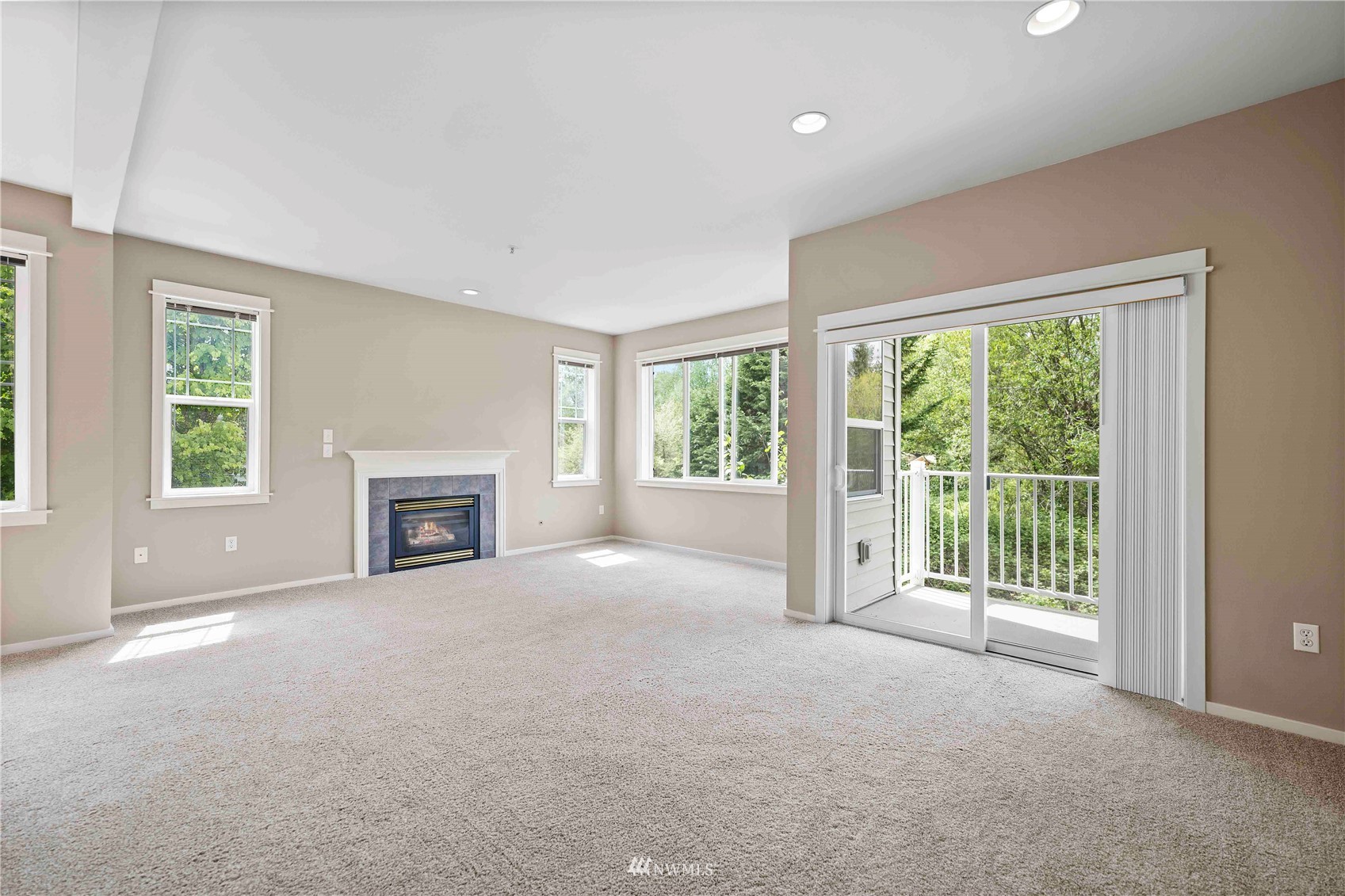 2009 196th Street Southeast, Unit D201 Bothell, WA 98012 - Photo 6 of 30 a view of empty room with front door