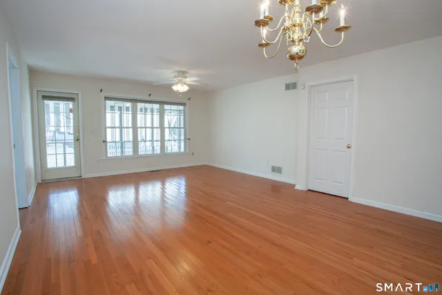 $399,900 | 298 Kings Landing, Unit 298, Windsor, CT 06095