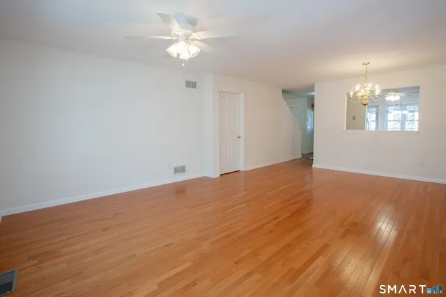 $399,900 | 298 Kings Landing, Unit 298, Windsor, CT 06095