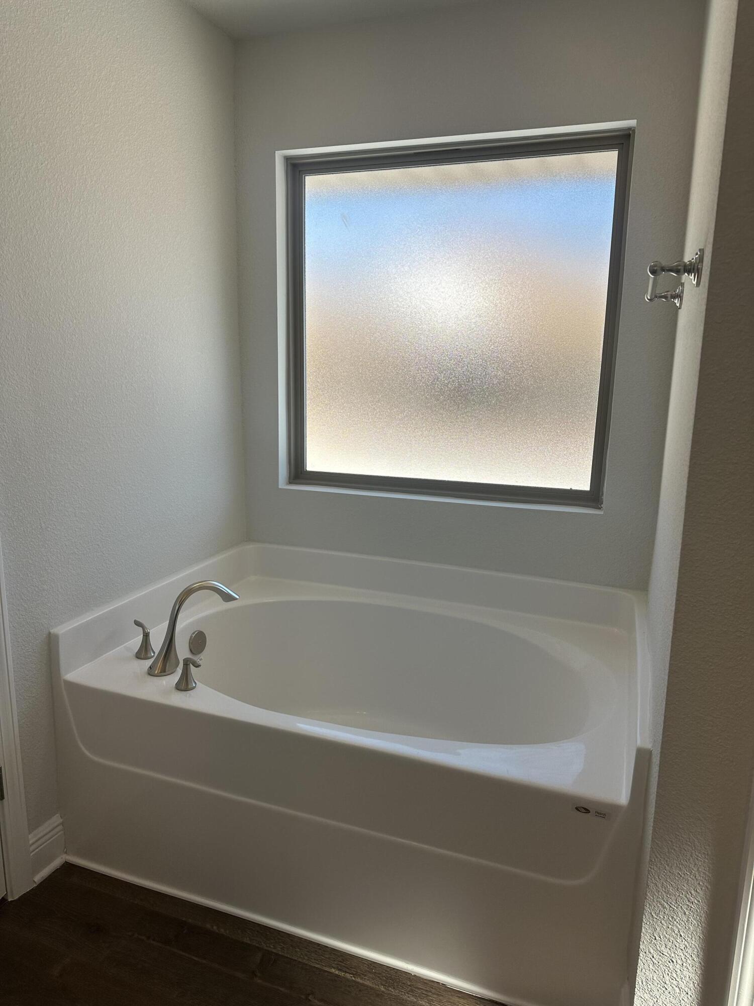 329 Keswick Lane Crestview, FL 32536 - Photo 20 of 22 a bathroom with bathtub and shower