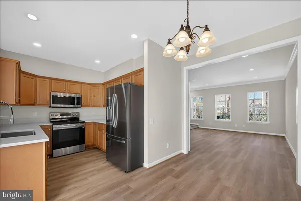 $525,000 | 25484 Amber Gate Terrace, Chantilly, VA 20152