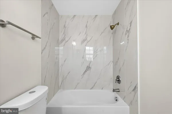 $525,000 | 25484 Amber Gate Terrace, Chantilly, VA 20152