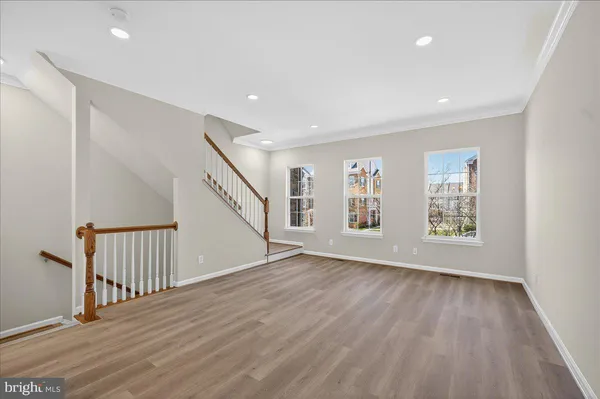 $525,000 | 25484 Amber Gate Terrace, Chantilly, VA 20152