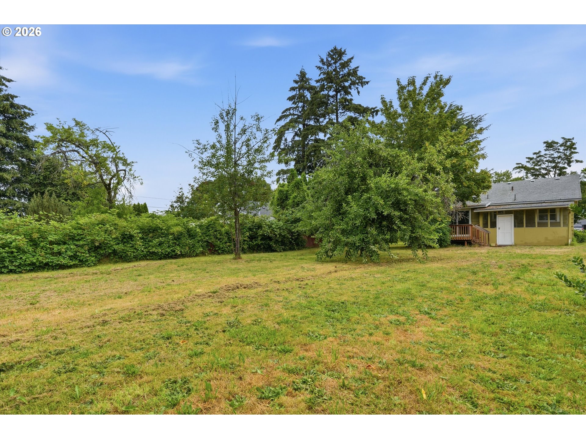 2121 Southeast 89th Avenue Portland, OR 97216 - Photo 11 of 28