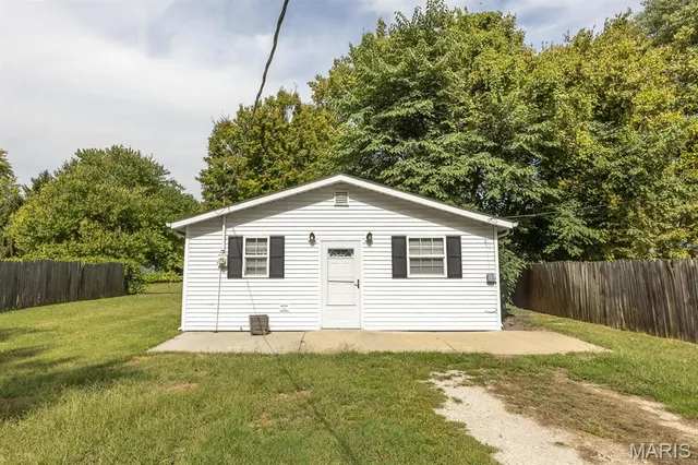 $66,000 | 209 West 6th Street, Cahokia, IL 62206