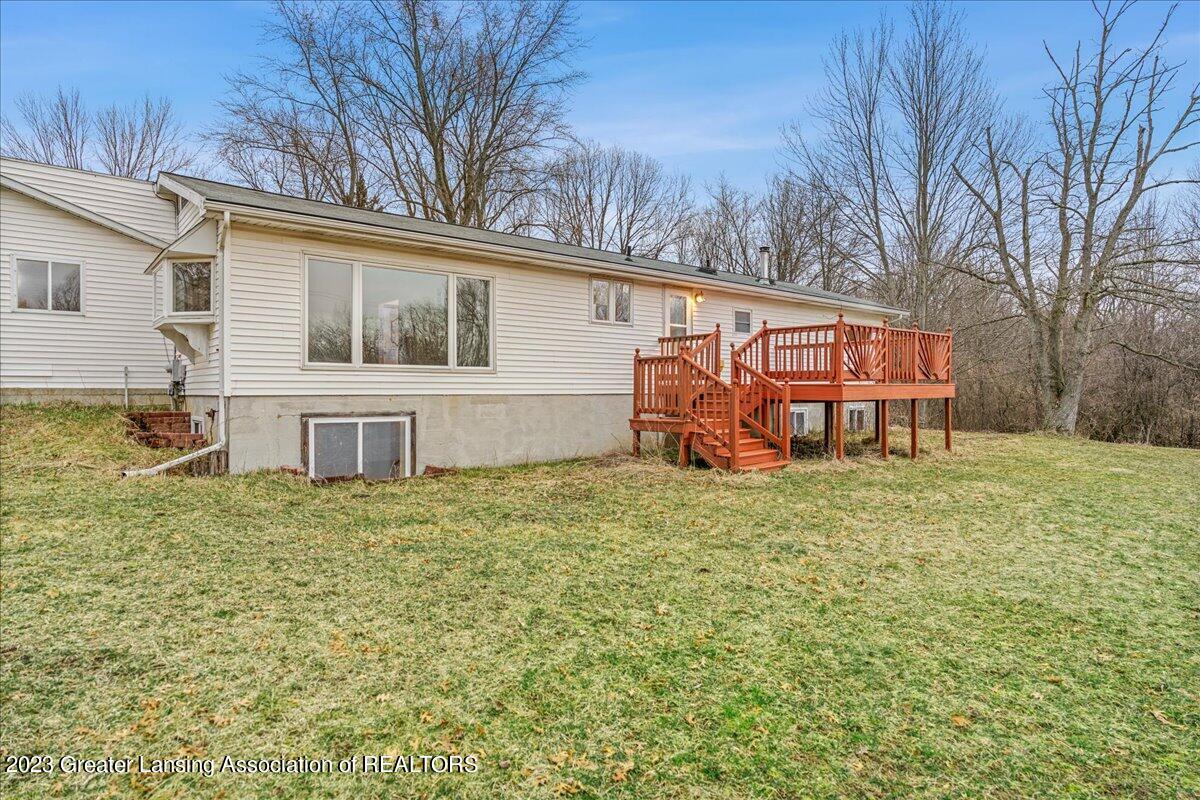 10553 Corcoran Road Haslett, MI 48840 - Photo 28 of 33 16-Media Jett-15