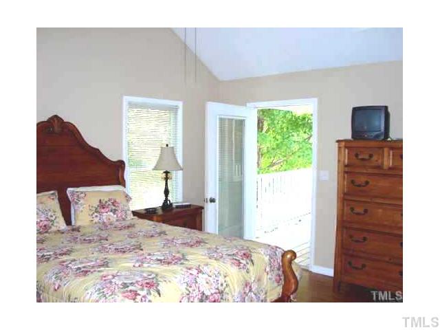533 Springfork Drive Cary, NC 27513 - Photo 6 of 14 17x12, with full bath, walk-in closet, and door to deck.